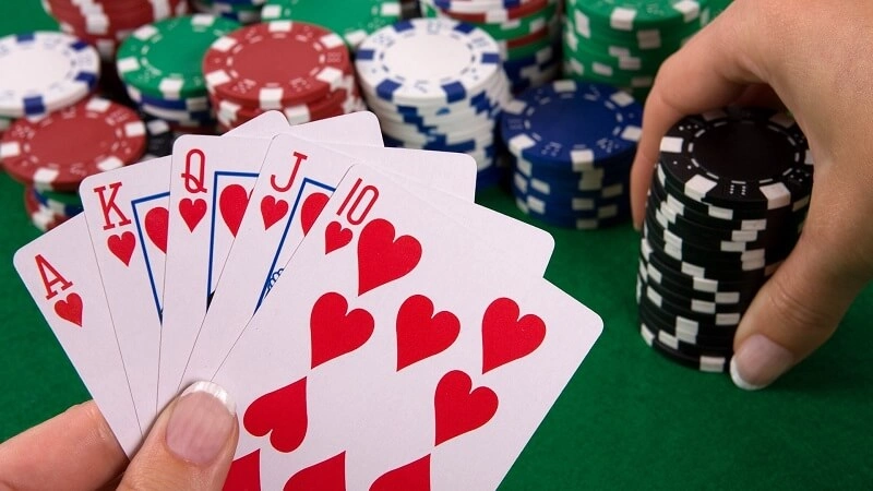 Nếu anh em sở hữu thùng phá sảnh, anh em sẽ thắng lớn trong Poker